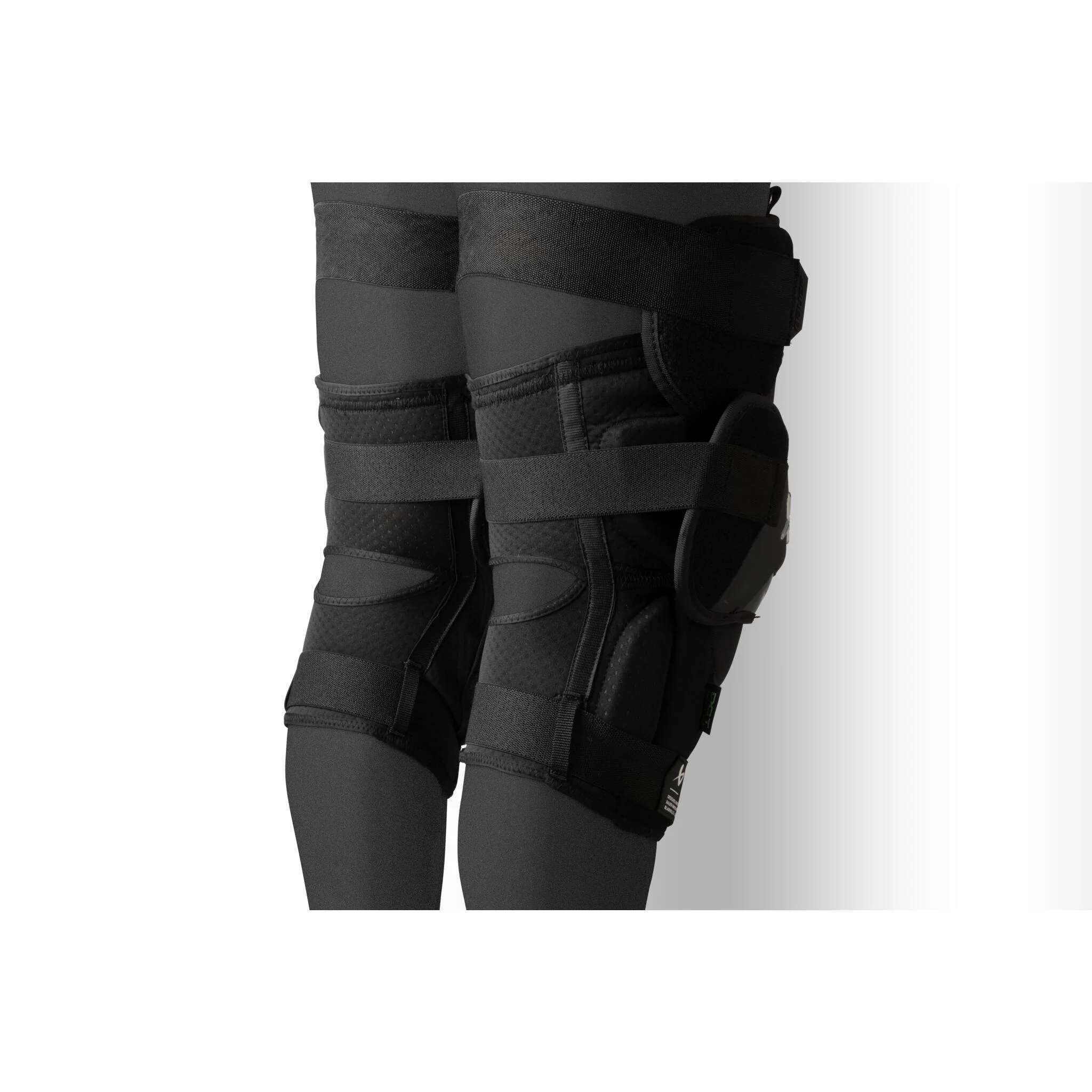 Bauer Pro Senior Goalie Knee Guards (2025) - Image 4
