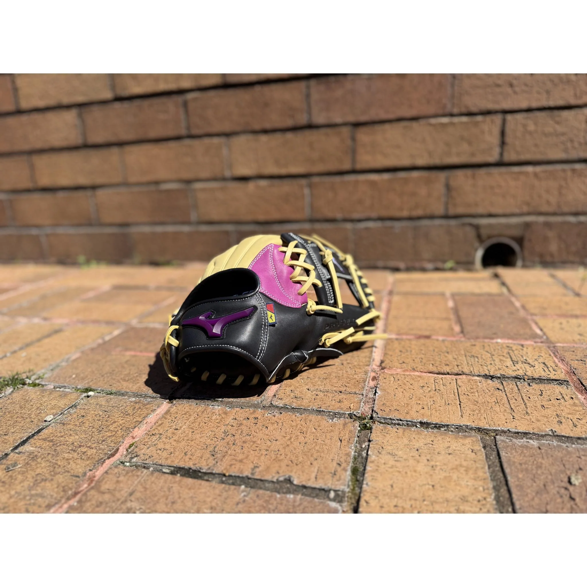 Mizuno Pro Select Solar Shift Baseball Glove (2026) - Right Hand Throw - Image 5