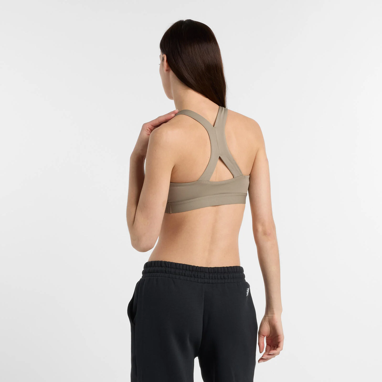 New Balance Essential Women's Train Bra - Image 10