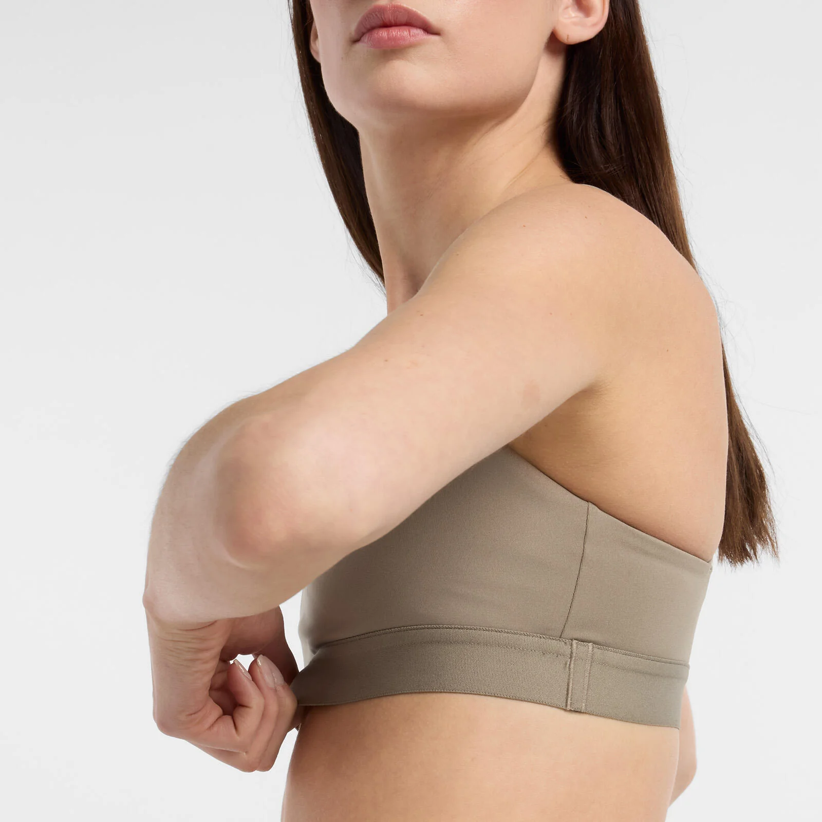 New Balance Essential Women's Train Bra - Image 12