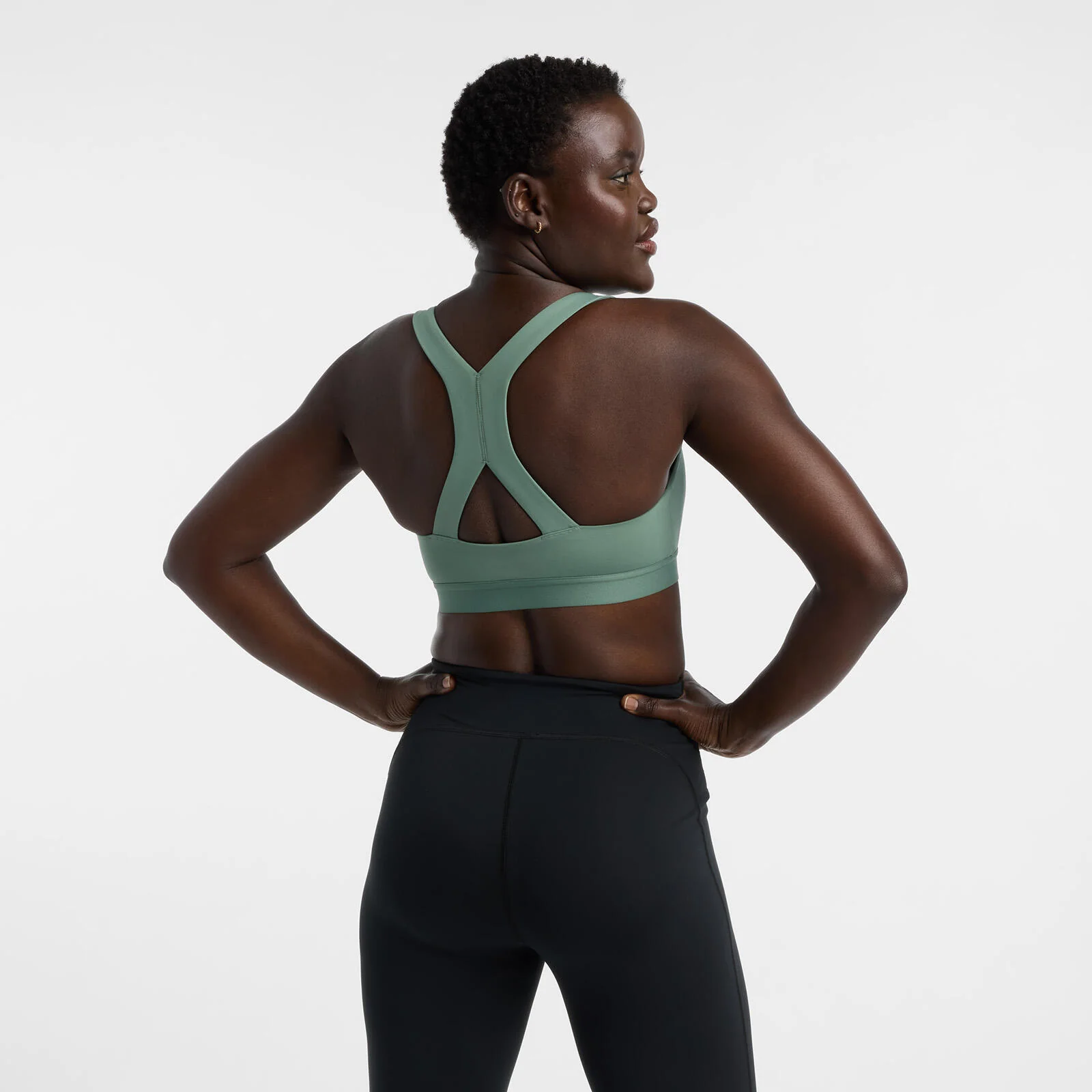 New Balance Essential Women's Train Bra - Image 3