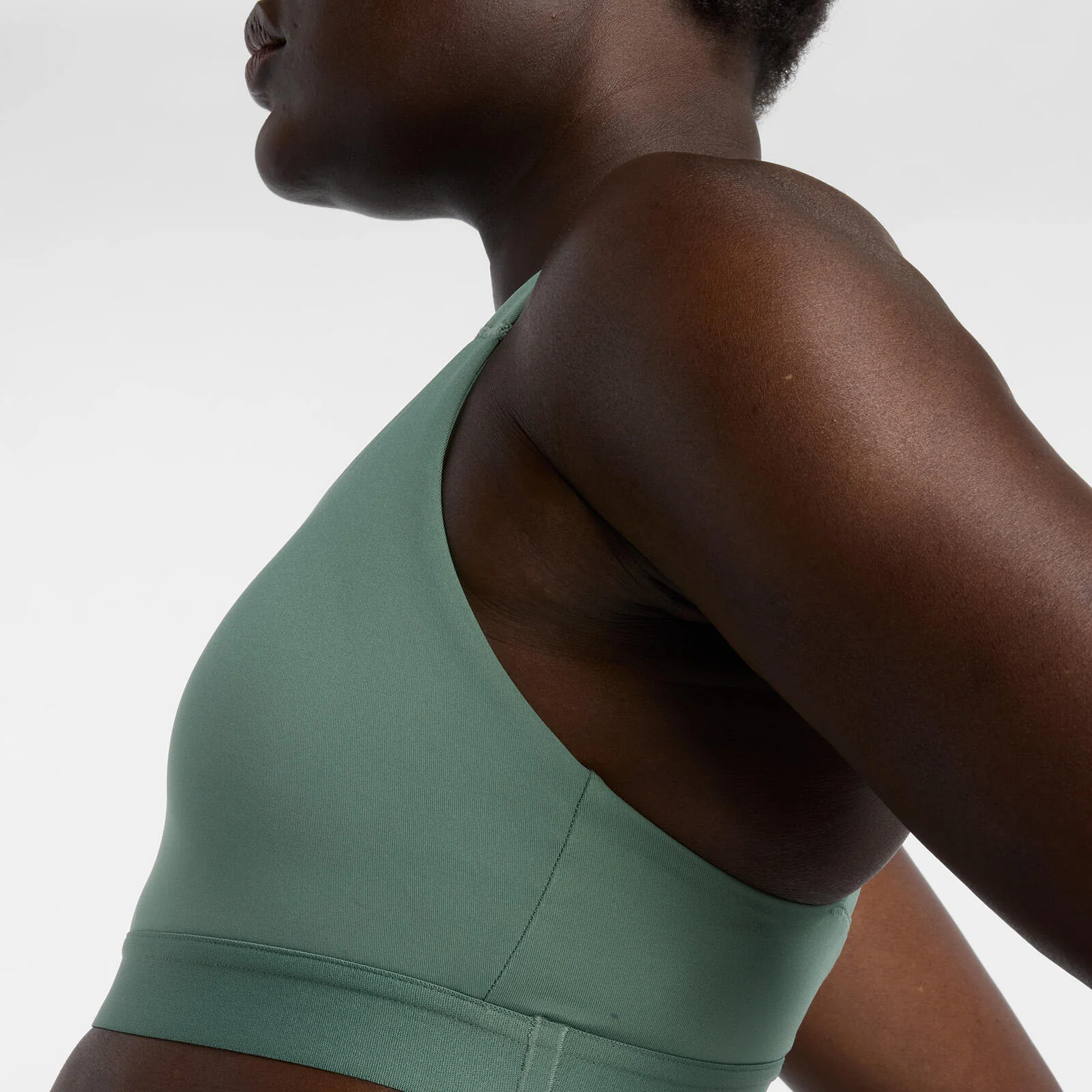 New Balance Essential Women's Train Bra - Image 6